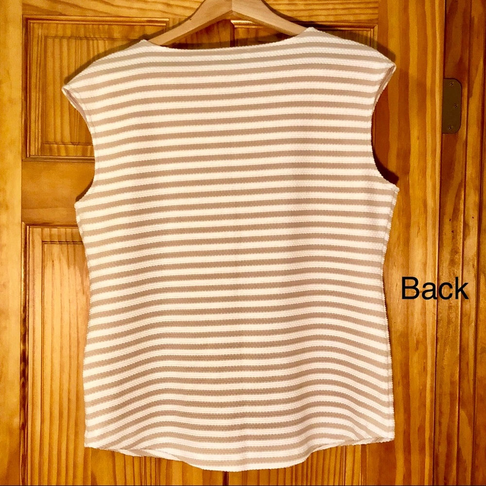 Calvin Klein Knit Top - Picture 3 of 5